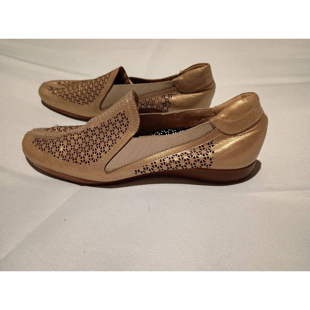Sesto Meucci Gold Metallic Leather Perforated Slip On Loafers Women's 8.5N Italy